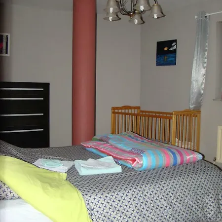 Chez Babs Et Phil Holiday home *